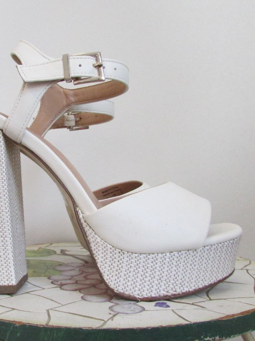 Call it Spring White Block Sandals - Picture 4 of 7